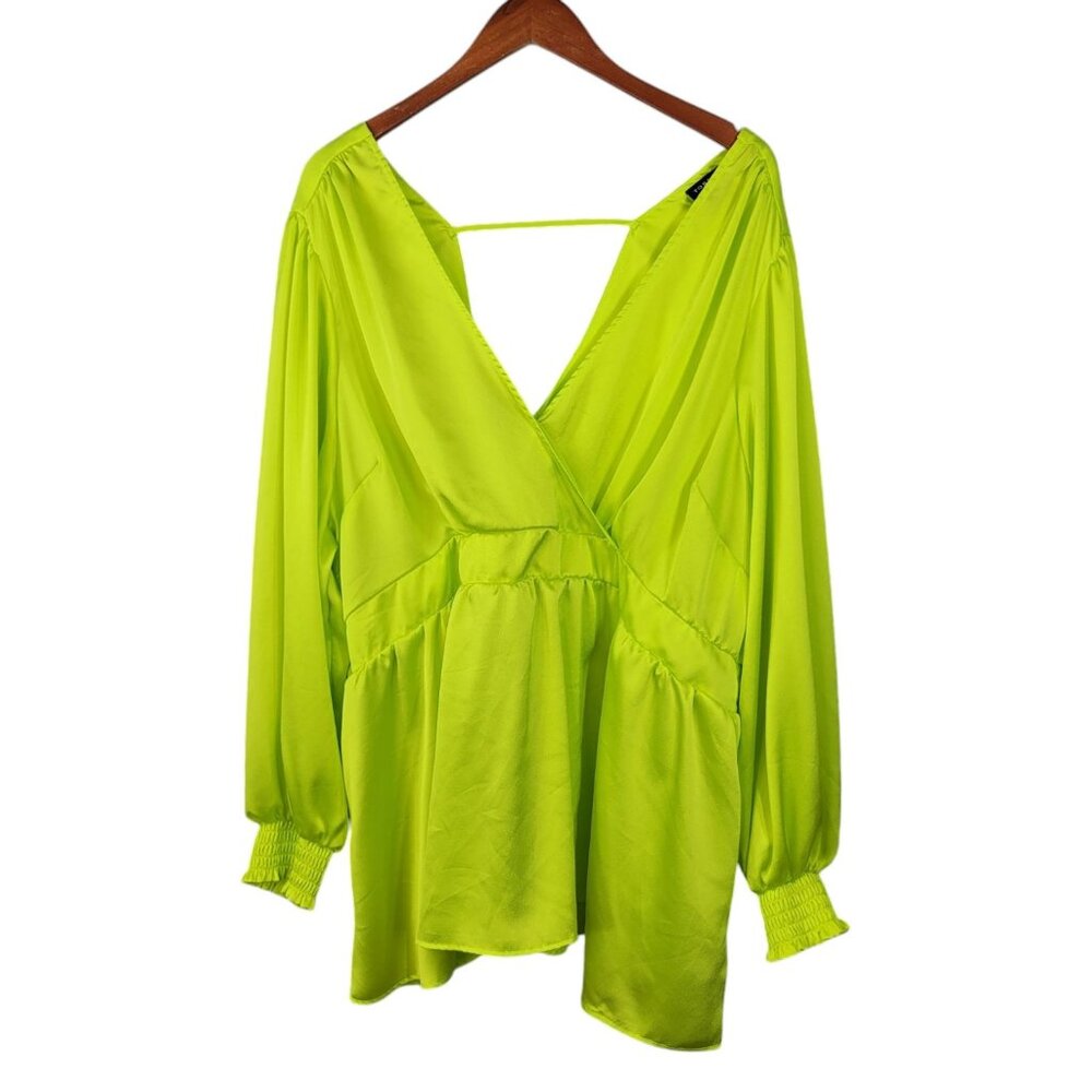 Torrid Plus 4 4X Top light weight Neon Yellow Green Tie Back Wrap